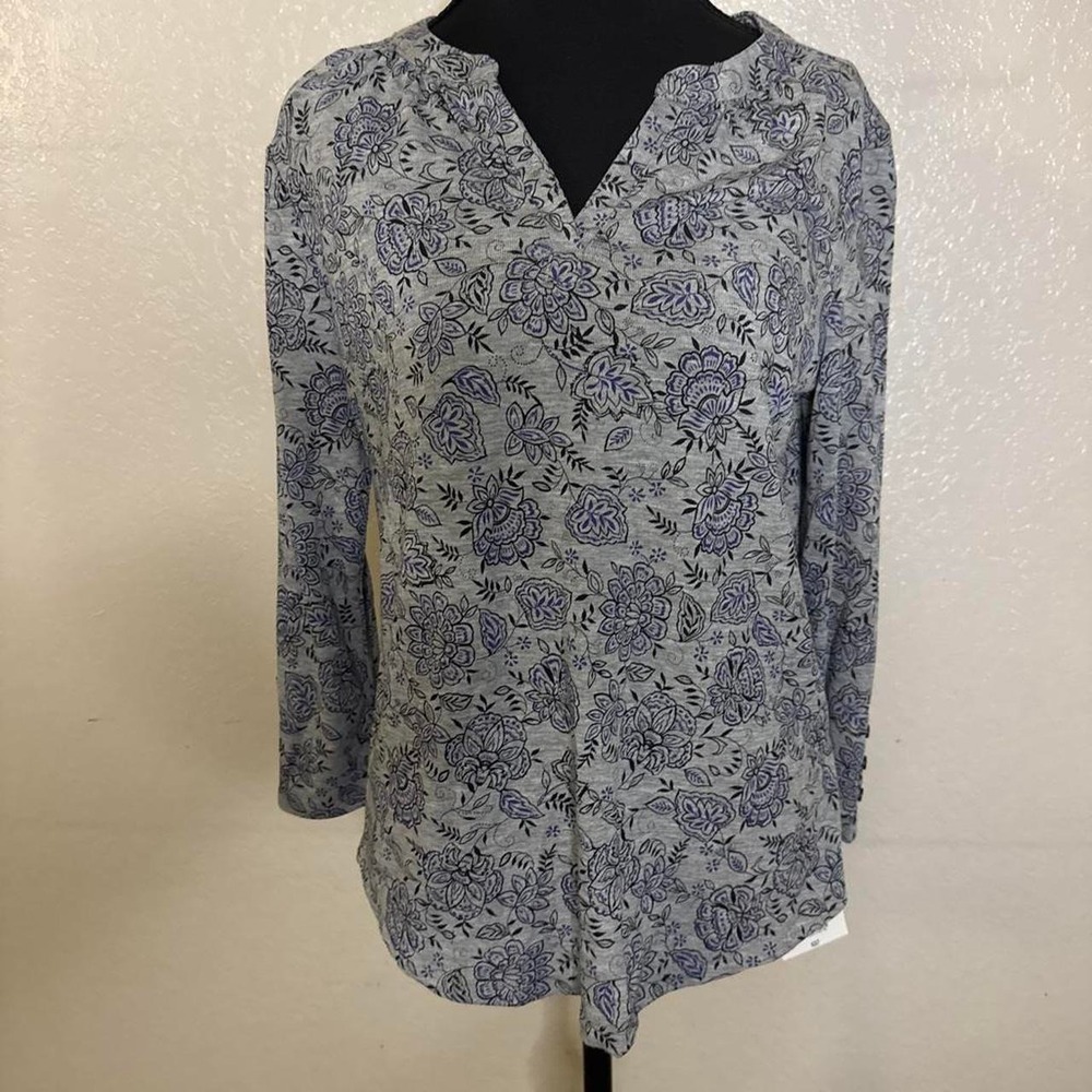 Gray & blue floral print blouse with 3/4 sleeves